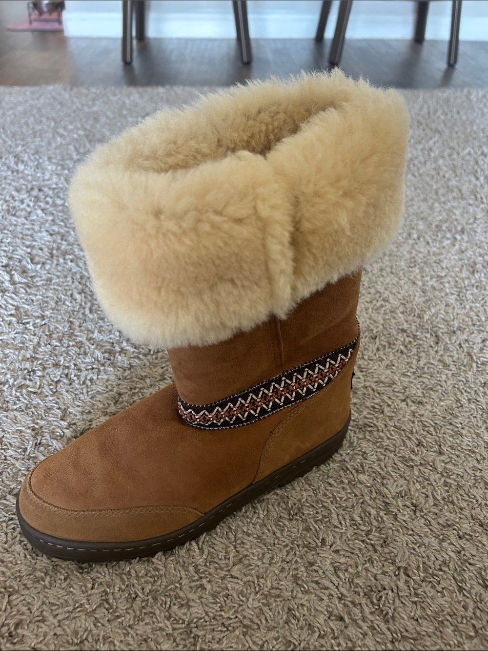 Uggs - Picture 2 of 6